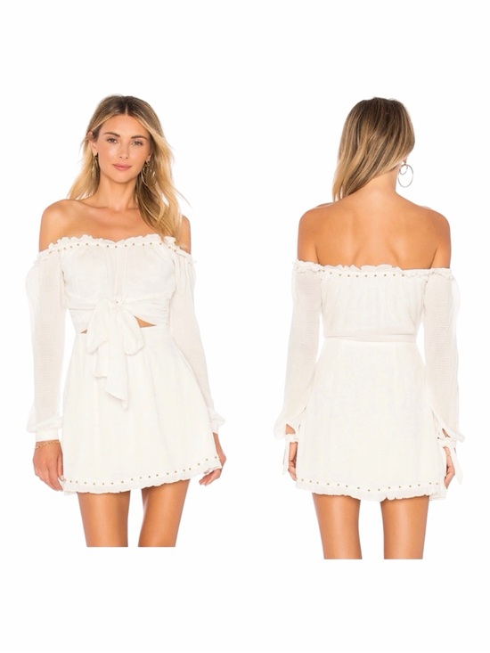 Lovers + Friends Dresses & Skirts - LOVERS + FRIENDS WHITE OFF THE SHOULDER TIE-FRONT SUNRISE DRESS. Size Medium.
